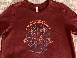 Tee front 2025